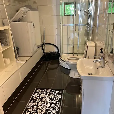 Koselig Lite Hus Naer Sentrum Ferienhaus